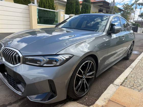 BMW 320i 2.0 16V TURBO FLEX M SPORT AUTOMÁTICO BMW 320i 2.0 16V TURBO FLEX M SPORT AUTOMÁTICO
